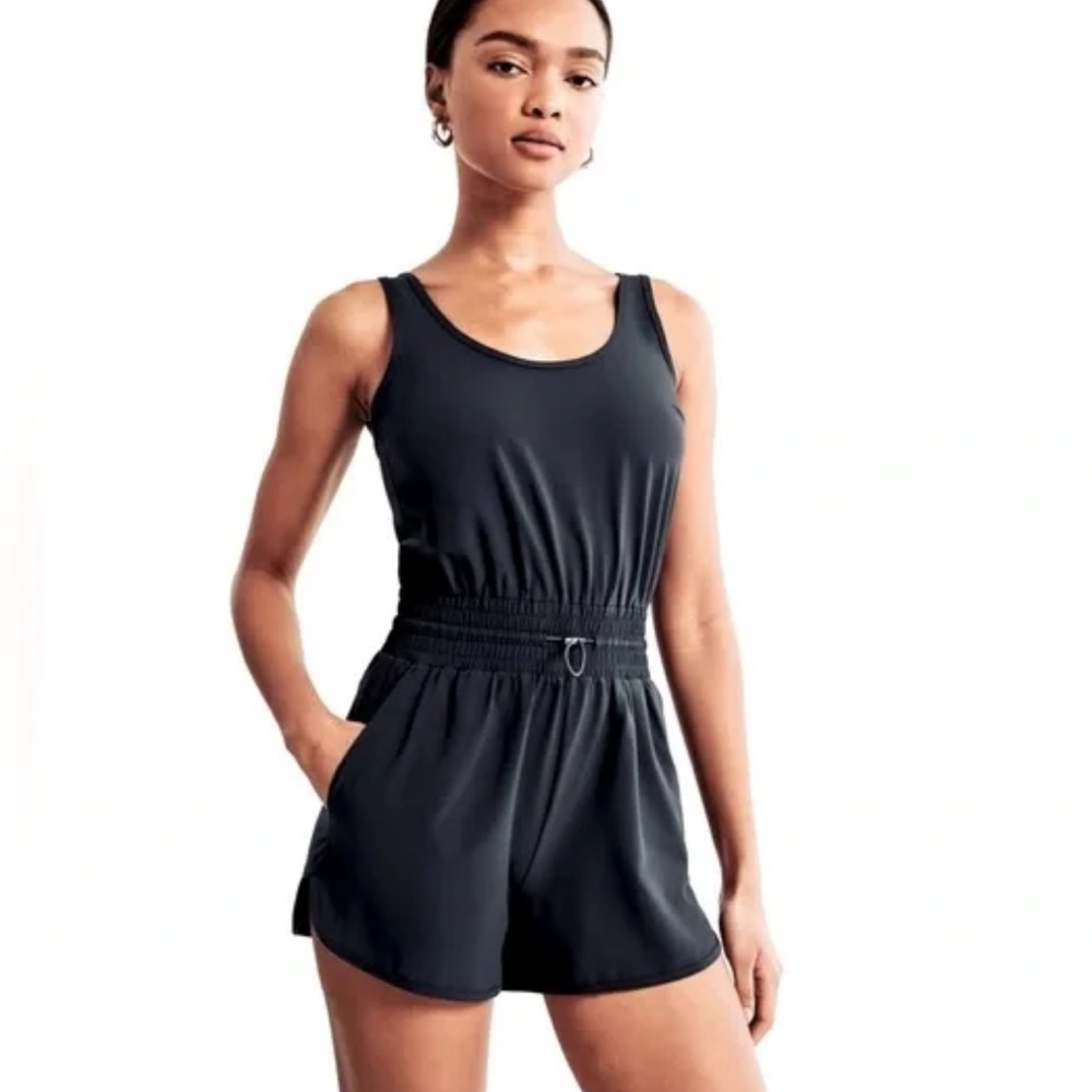 Abercrombie & Fitch Traveler Romper sz S